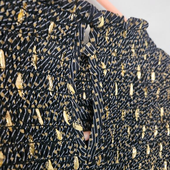 NWT Elan Metallic Foil Printed Smocked Blouse Sz Medium - Picture 12 of 14